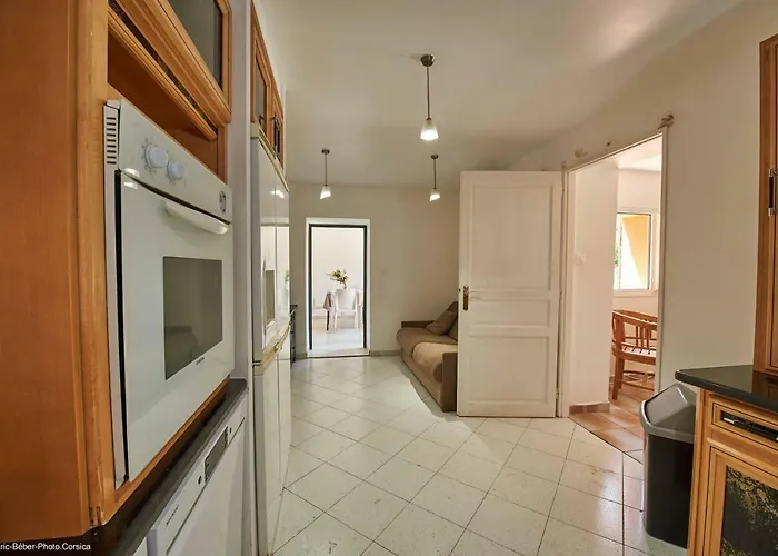 Maison L'olivier Avec Piscine Hébergement de vacances *
